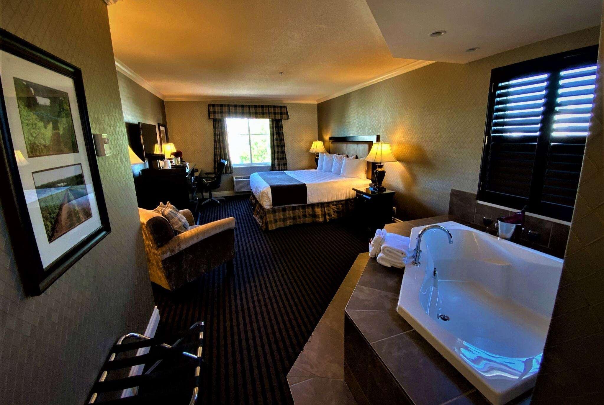 Ramada By Wyndham Surrey/Langley Ξενοδοχείο Εξωτερικό φωτογραφία