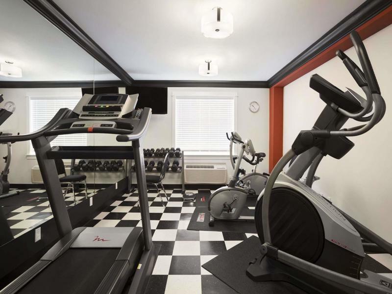 Ramada By Wyndham Surrey/Langley Ξενοδοχείο Εξωτερικό φωτογραφία